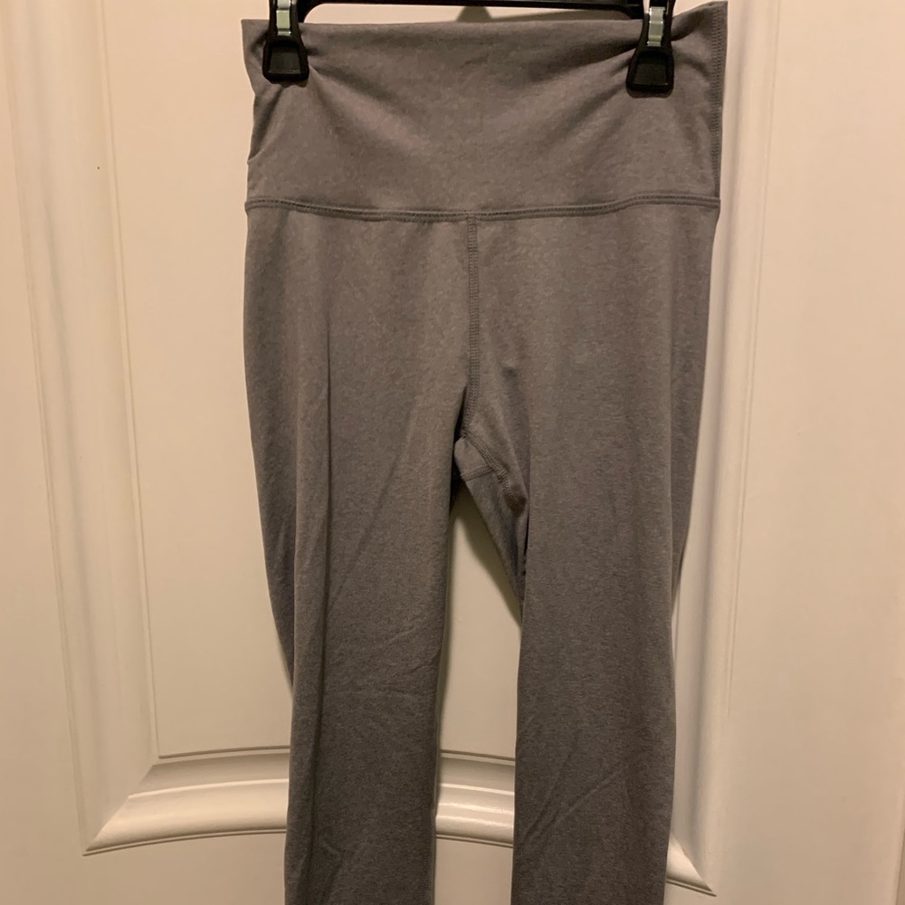Echt Force Scrunch Leggings in Light Gray